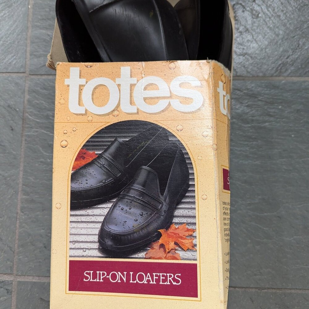 Men's slip on rubber overshoe covers (medium size 8-9)